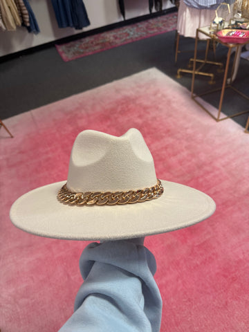 Montana Cowboy Hat w/Gold Chain