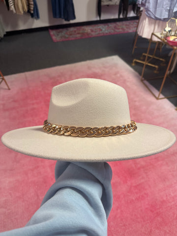 Montana Cowboy Hat w/Gold Chain