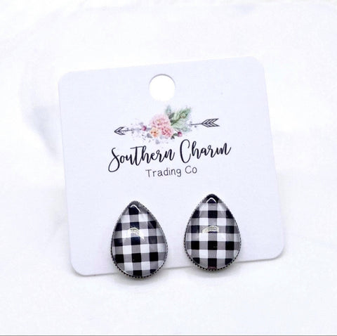 Buffalo Plaid Teardrops